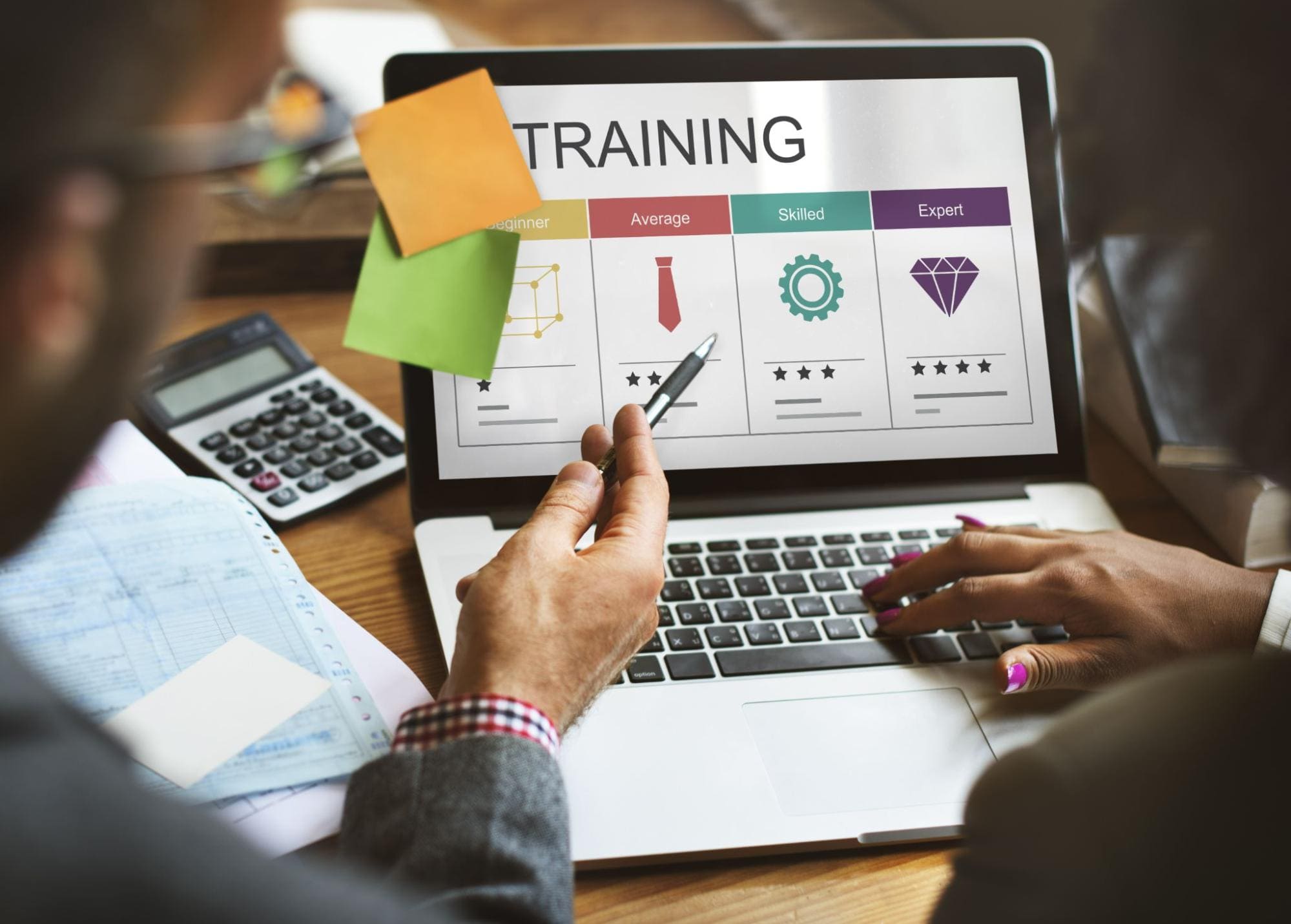 Training là gì? Vai trò quan trọng và cách xây dựng chương trình training hiệu quả